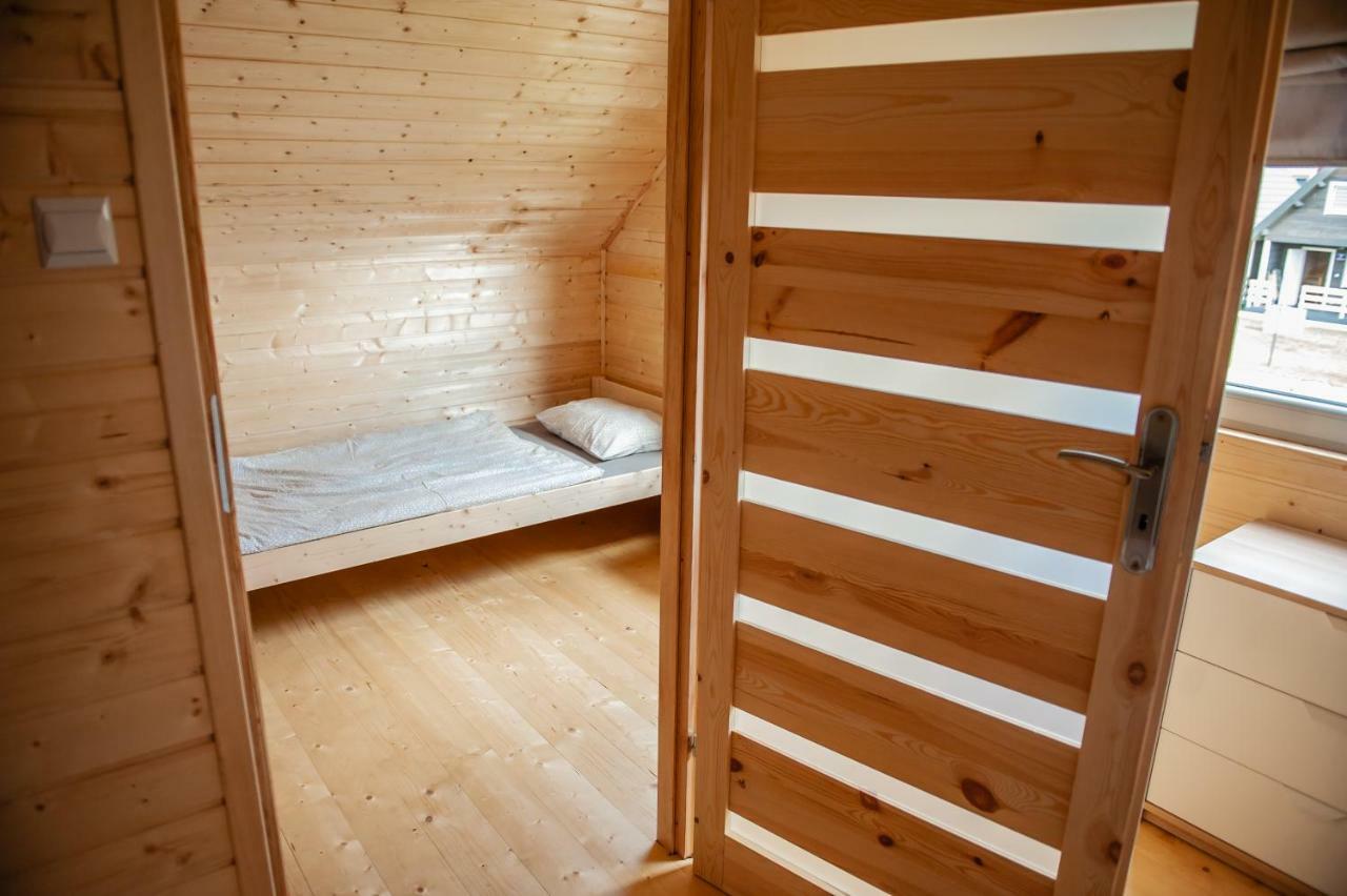 Pod Debami Wicie- Domki Drewniane Nad Morzem Vitte Exterior foto