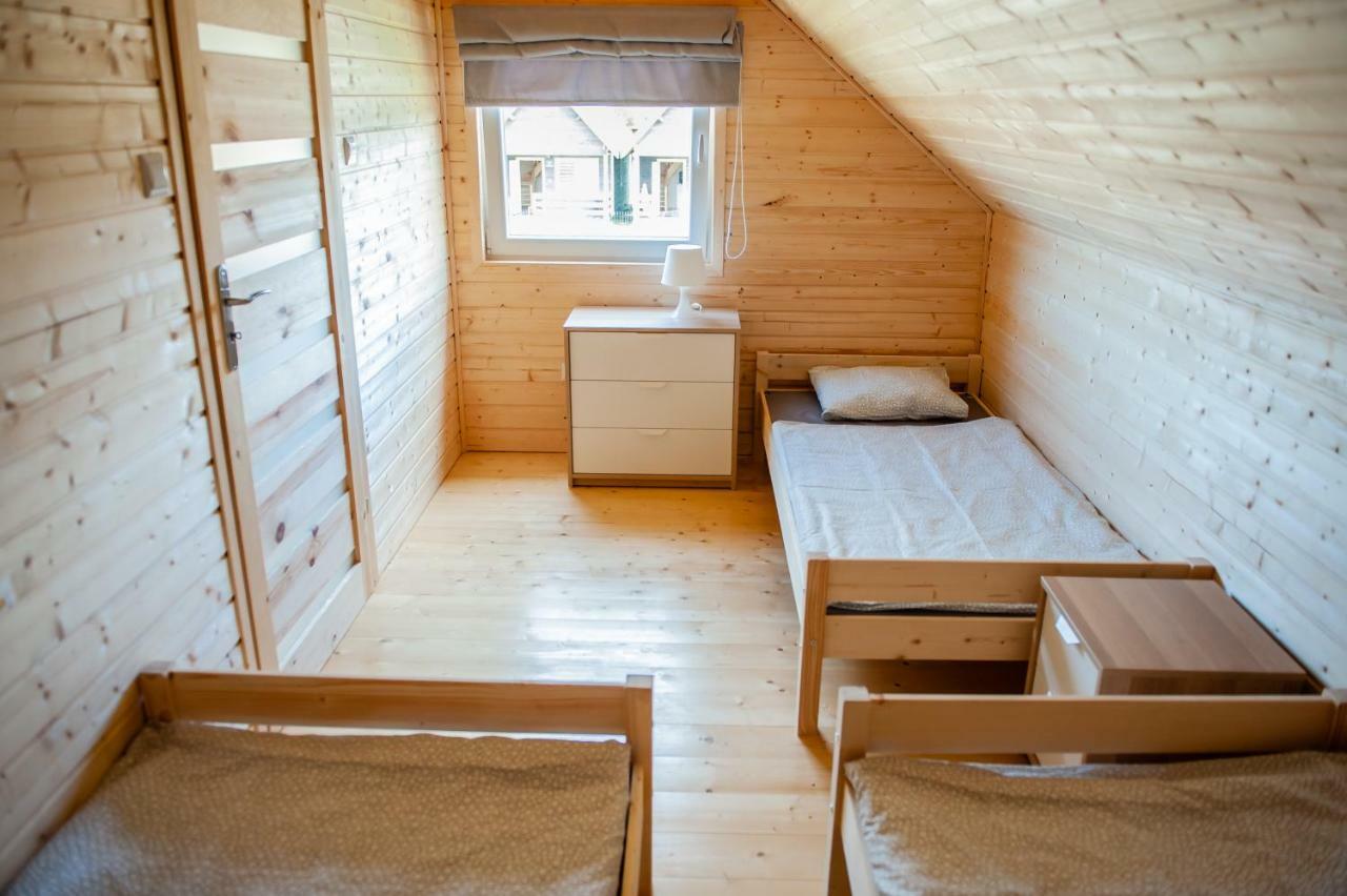 Pod Debami Wicie- Domki Drewniane Nad Morzem Vitte Exterior foto